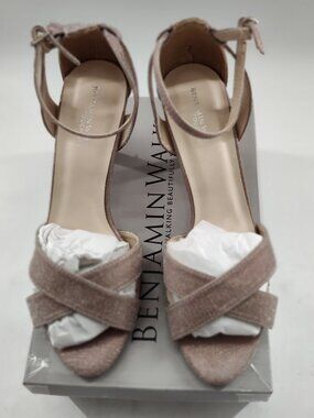 Women's Benjamin Walk Freya Ankle Strap Heeled Open Toe Sandal Size 10M PA#678
